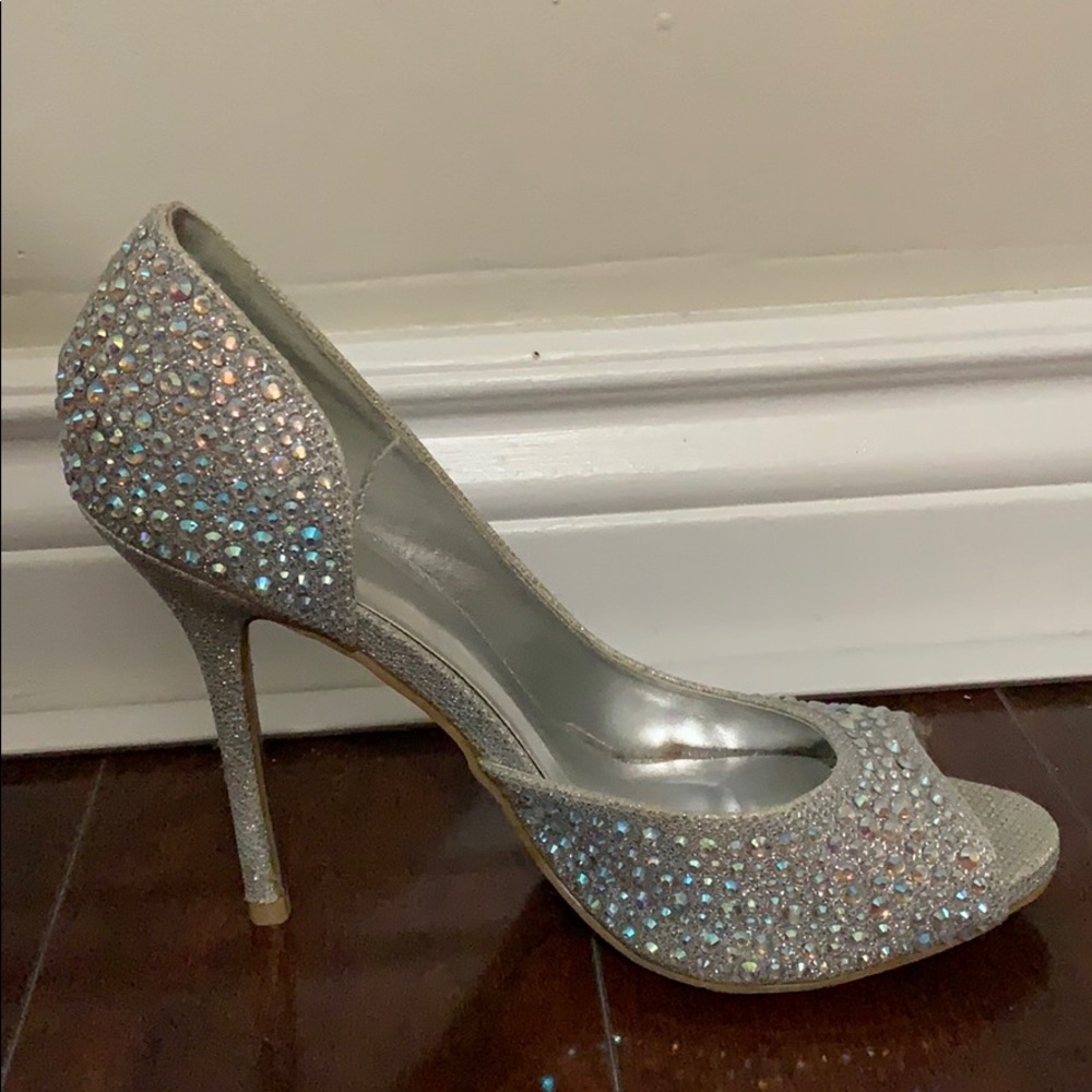 deb Heels - Picture 2 of 3